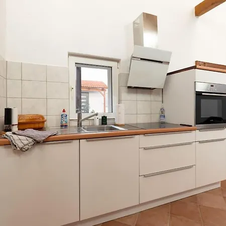 Helles Gaestehaus In St. Johann *