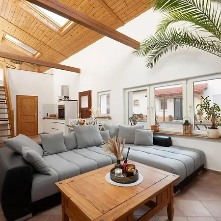 Helles Gaestehaus In St. Johann Apartment *